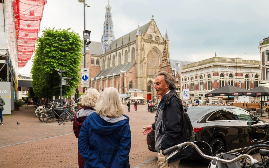 Rondleidingen door Haarlem de gids laat je de hoogtepunten zien tijdens een foodtour
